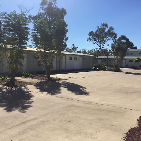 Swag Motel Middlemount Екстериор снимка