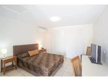 Swag Motel Middlemount Екстериор снимка