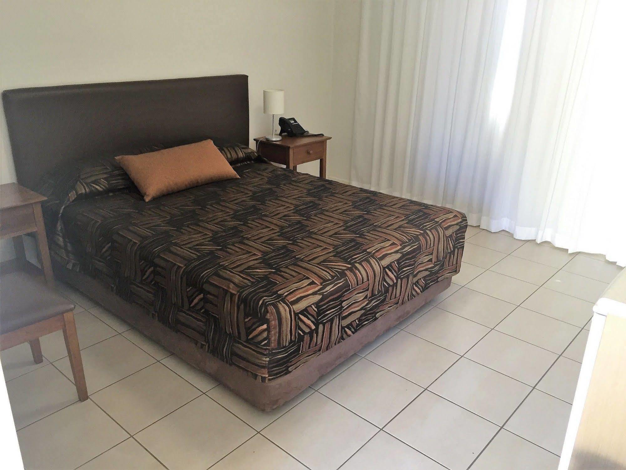 Swag Motel Middlemount Екстериор снимка